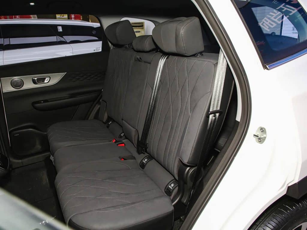 1400x1050_autohomecar__ChxoHWfKSPaABJbEACXzsxTCH3k570