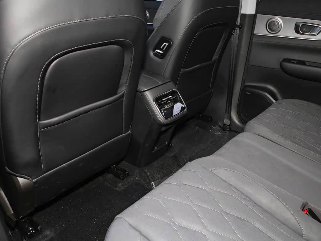 1400x1050_autohomecar__ChxoHmfKSPiAL4eDACfTfdLp3mk333