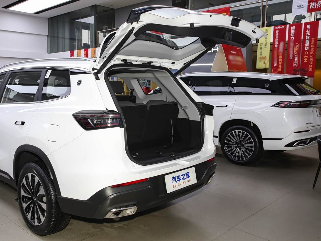 1400x1050_autohomecar__ChxoHmfKSQOAUa9dACrCZJMSRak383