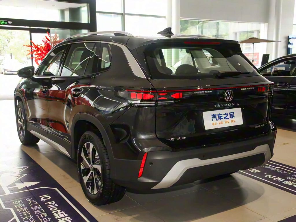 1400x1050_autohomecar__Chtk2GgxbPWAE4tjAChUrwbsjuY105