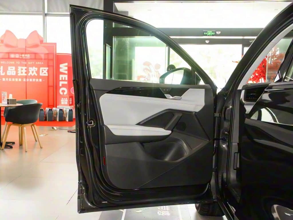 1400x1050_autohomecar__ChxkPWgxbR-AAPsNABi3oax4arg475