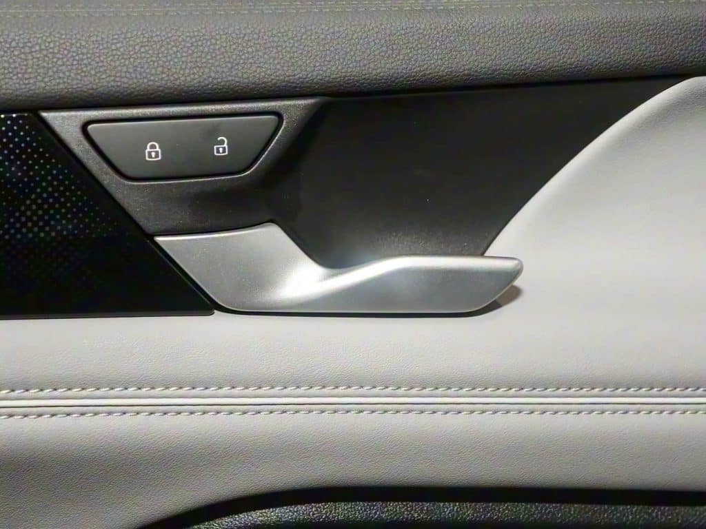 1400x1050_autohomecar__ChxkPWgxbS-ACxkXACAz8AIAuR4417