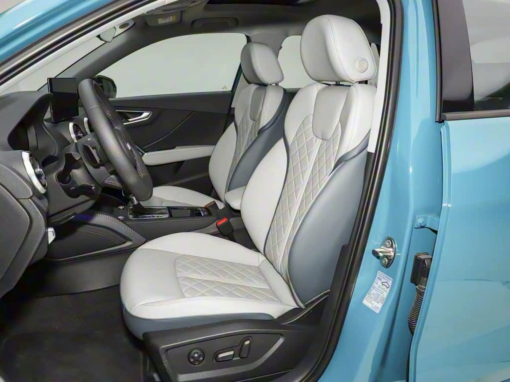 1400x1050_autohomecar__ChtpWGjOTf2AbdfQAEYVj9YE_PI079