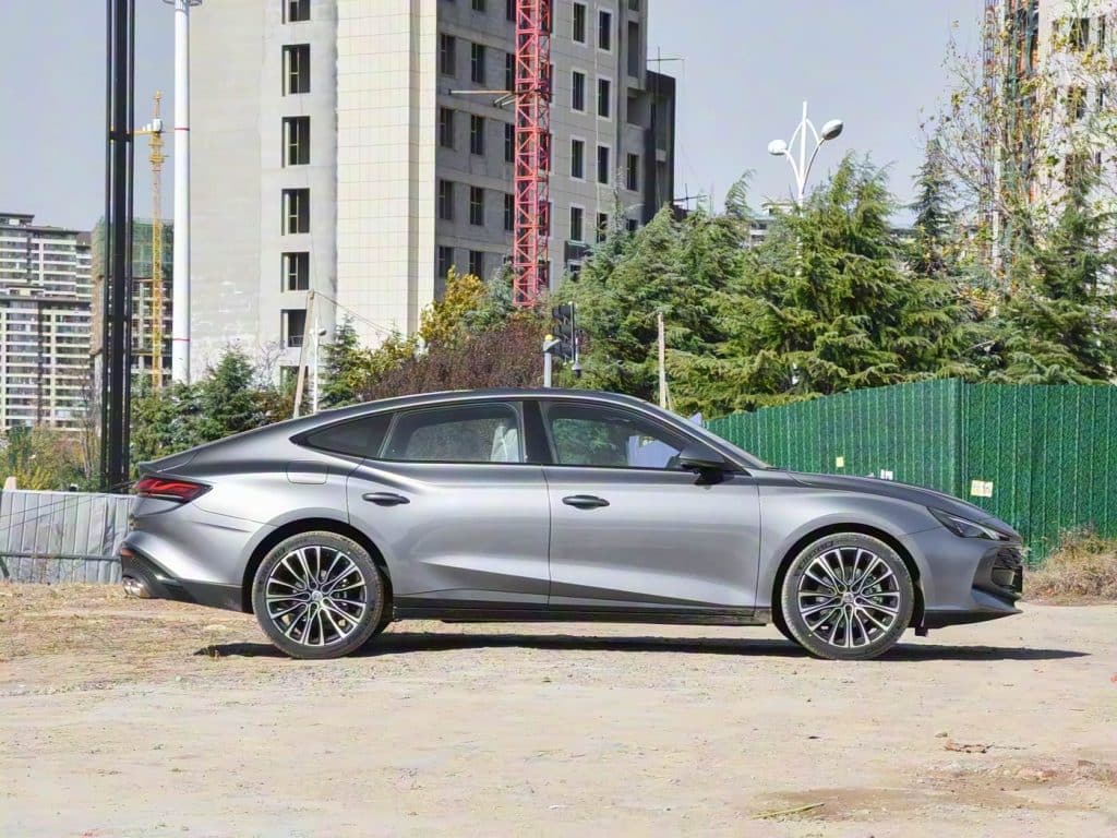 1400x1050_autohomecar__ChxkPmdHSCaACyZKACqXjnAIpiw874