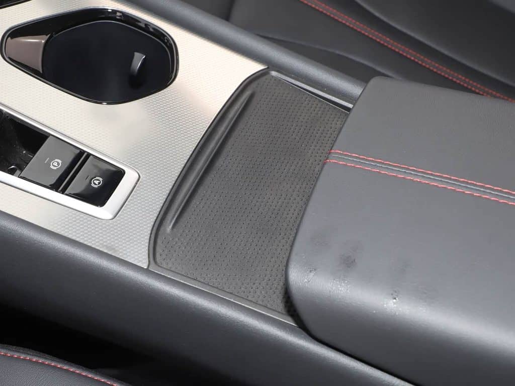 1400x1050_autohomecar__ChxkPmheXP6ACYxeACZ-iGSp7sA949