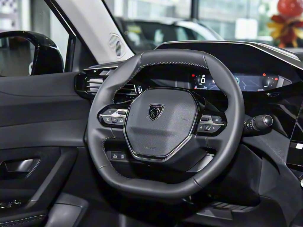 1400x1050_autohomecar__CjIFVmh4-UCAAiSZABGkcrZxTWI768