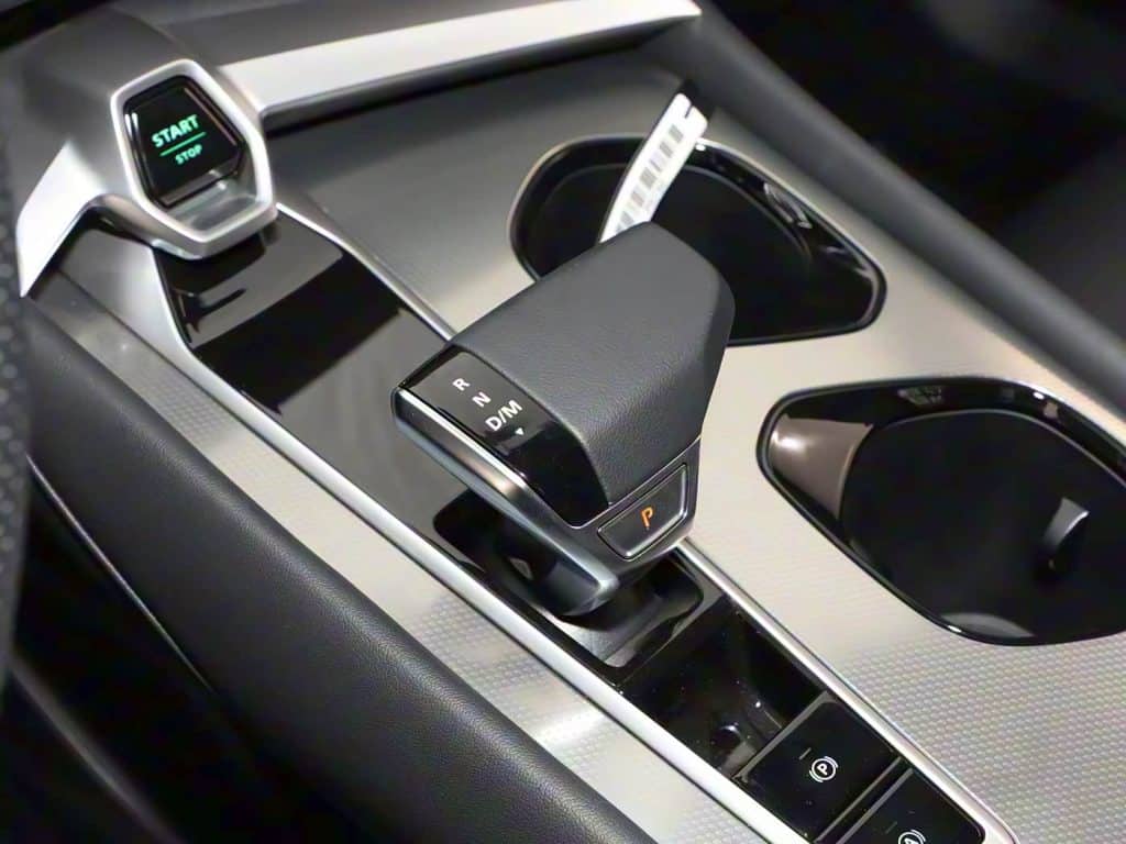 1400x1050_autohomecar__CjIFVmheXZmAF7oRADoFj4zxa_M506