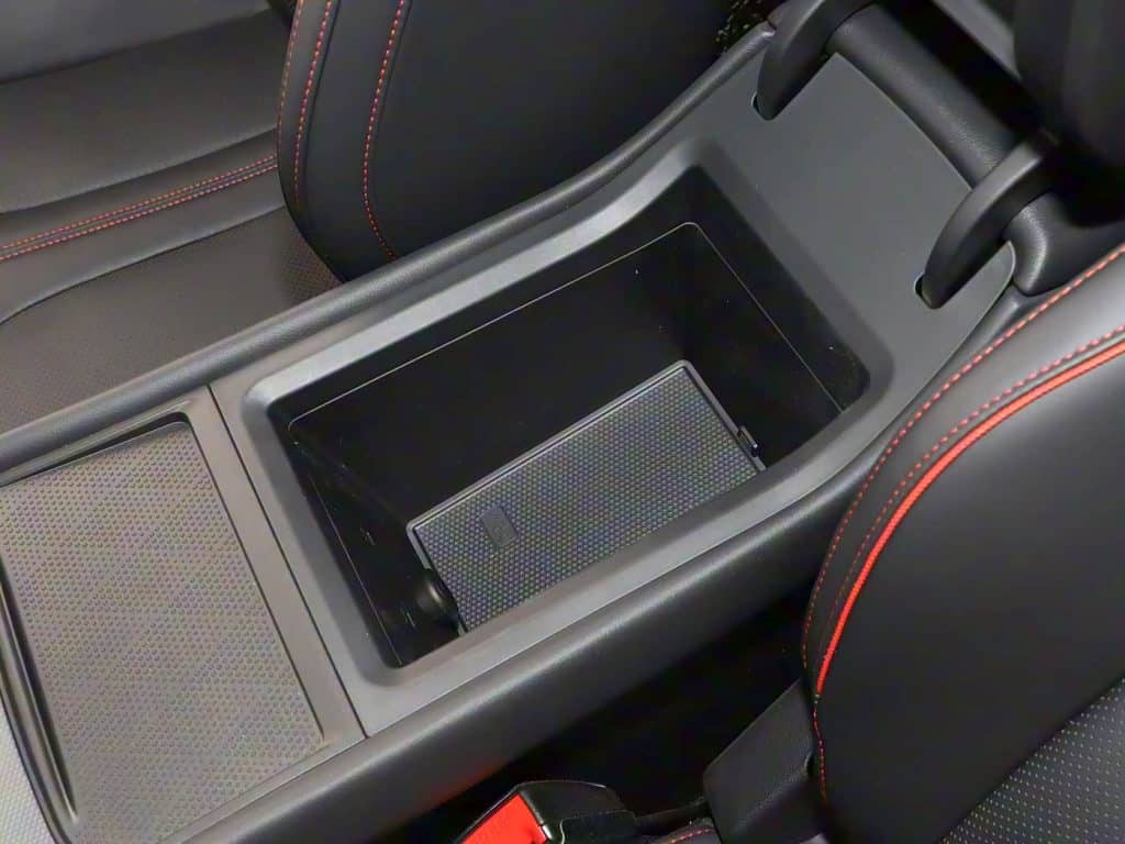 1400x1050_autohomecar__CjIFVmheXm6AADreADvR_X83bhA352