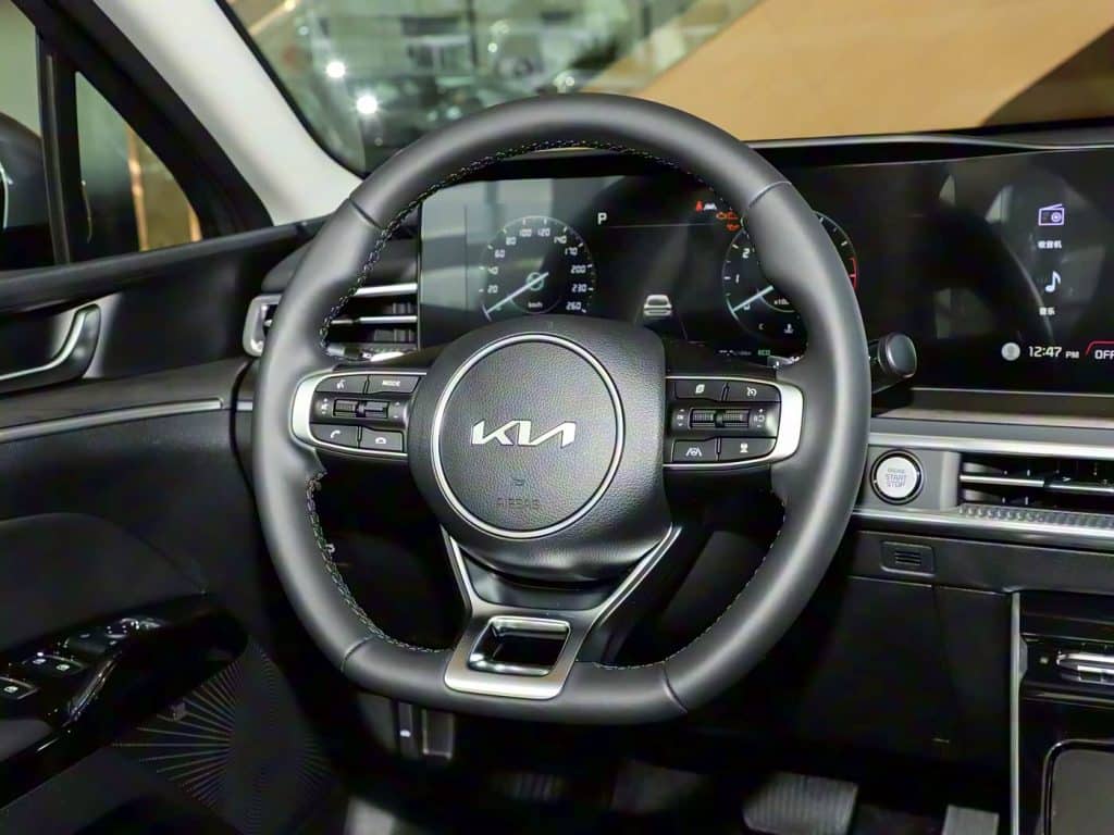 1400x1050_autohomecar__Chtk2WcqAE2AdvAPACT7NZyKiFM828