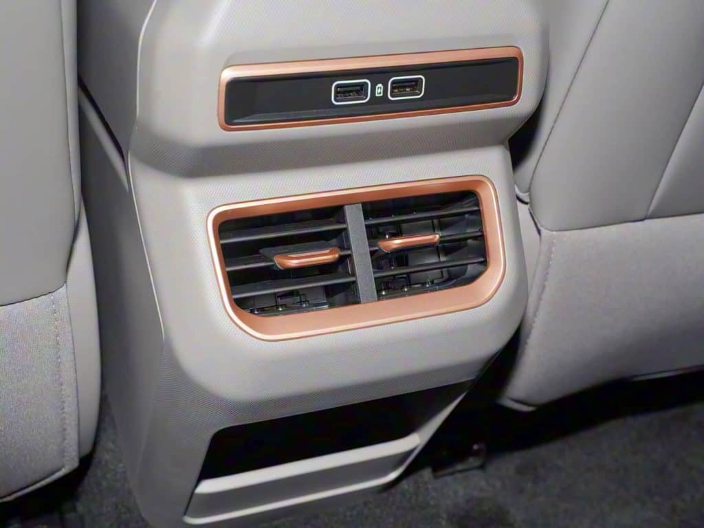 1400x1050_autohomecar__Chtk2Whkvk2AQcgyAFUE6beWD74523