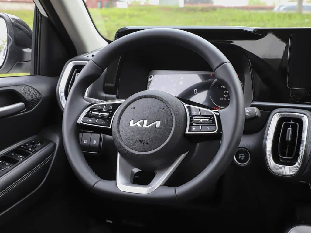 1400x1050_autohomecar__ChtlyGYREnGADPu4ADmd_3AMNX4894