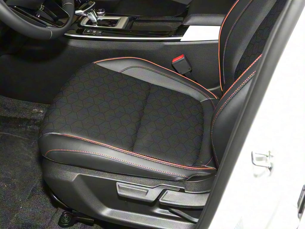 1400x1050_autohomecar__Chto52iQU2eAfkI_ACTRnrcmOpI816