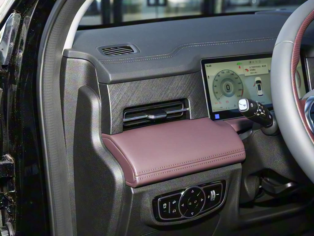 1400x1050_autohomecar__Chto52k-STeAFU8jABx5C25WaSY450