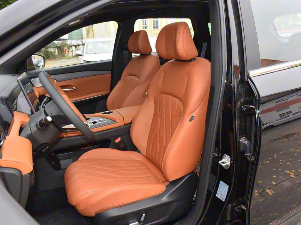 1400x1050_autohomecar__Chto52kx7rqAXF_ZABx9zI4kB4U14