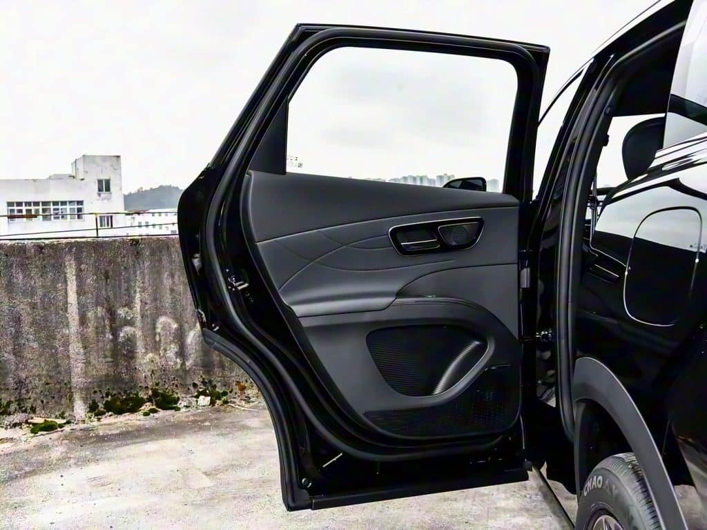 1400x1050_autohomecar__ChtpWGkiyeiAYSJ5ABOtJhgq39M348