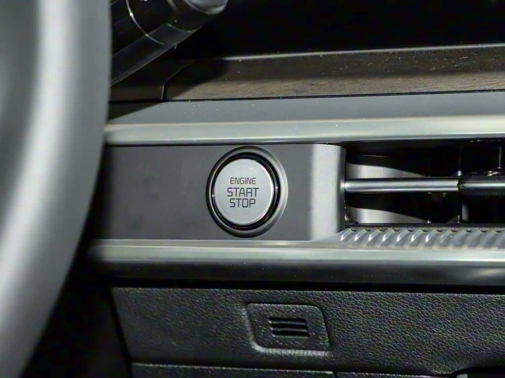 1400x1050_autohomecar__ChxkPWcqAFiAA-iAACIJ6VM3DdA519