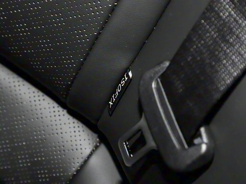 1400x1050_autohomecar__ChxkPWcqAICAKZ_dADDmg3HzX1U915