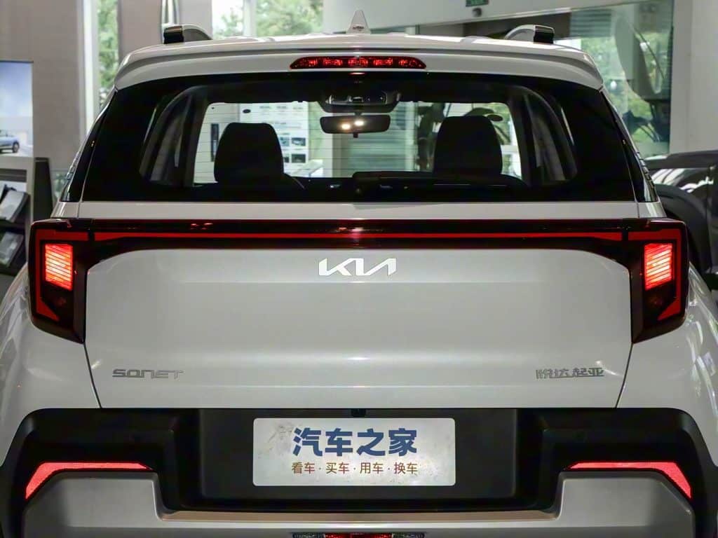1400x1050_autohomecar__ChxkPmZsCs2APg3ZABssh8EojTM667