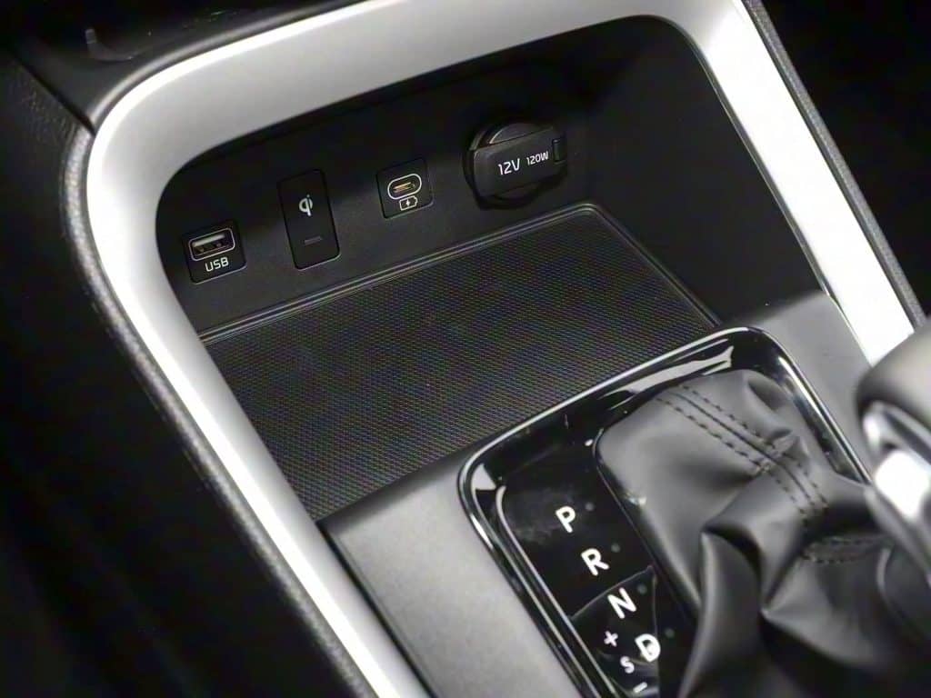 1400x1050_autohomecar__ChxoHWYREnqAVcmCAD0m7gbOdGM100