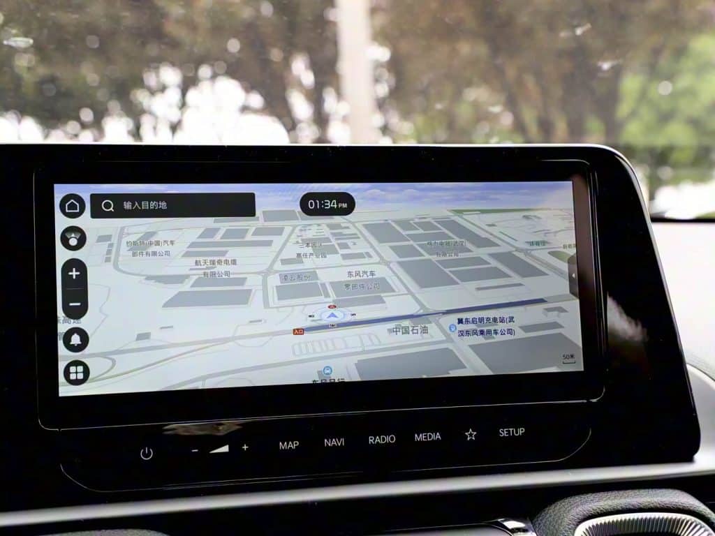 1400x1050_autohomecar__ChxoHmYREnWAb2DsADiinR2-GfA480
