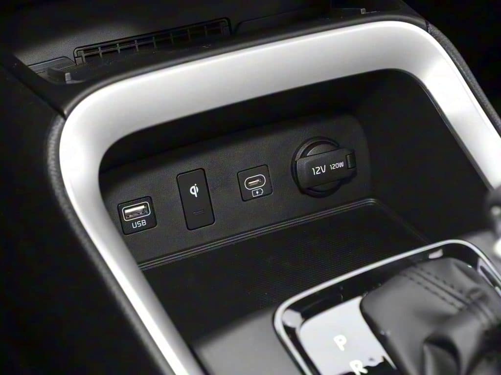 1400x1050_autohomecar__ChxoHmYREnuAHJmtADgYkIRTo34262