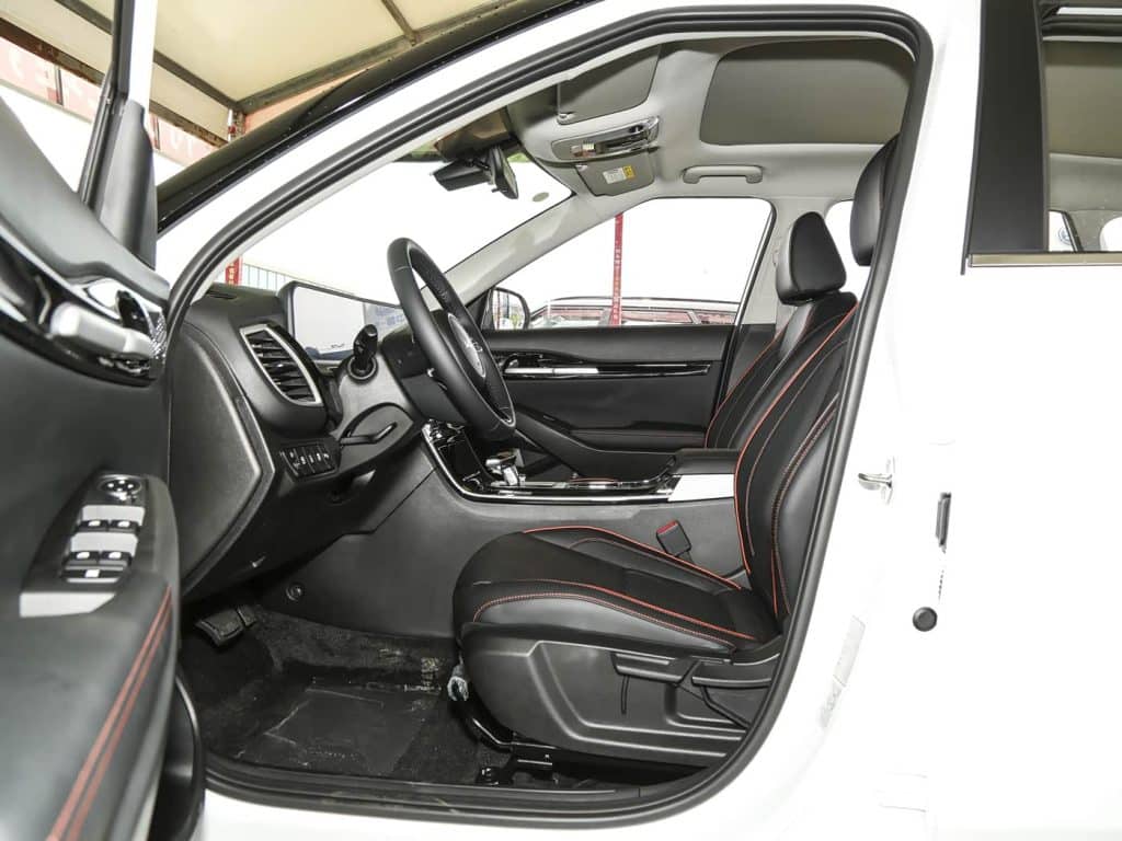 1400x1050_autohomecar__ChxpV2iQU2KAM7_0ABlvnIq5TxM380