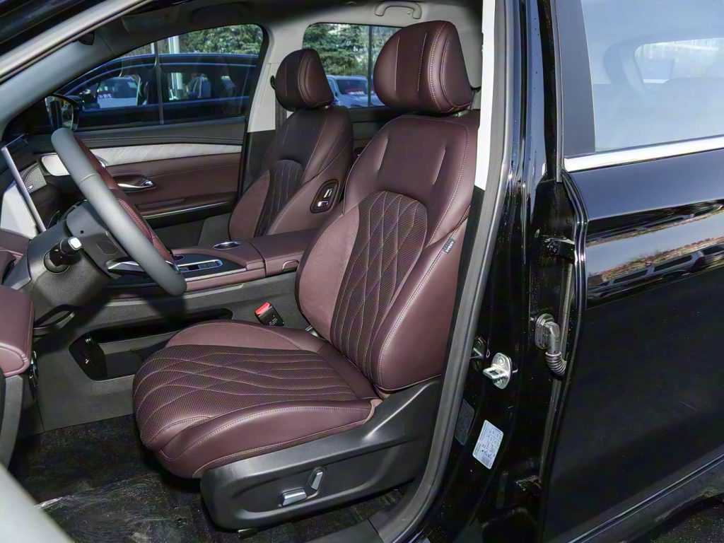 1400x1050_autohomecar__ChxpVWk-SUiAdivAABn2bj50yZ0805