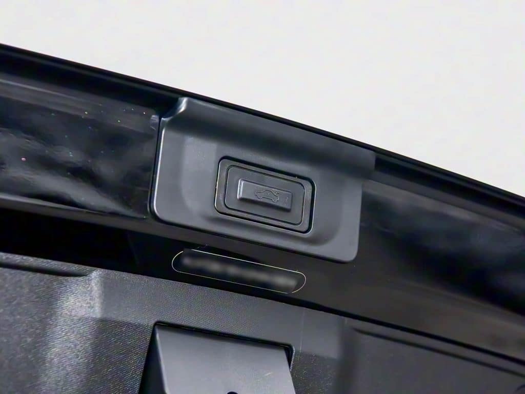 1400x1050_autohomecar__ChxpVWkiyeaAbg_4AA4-EocL18E666
