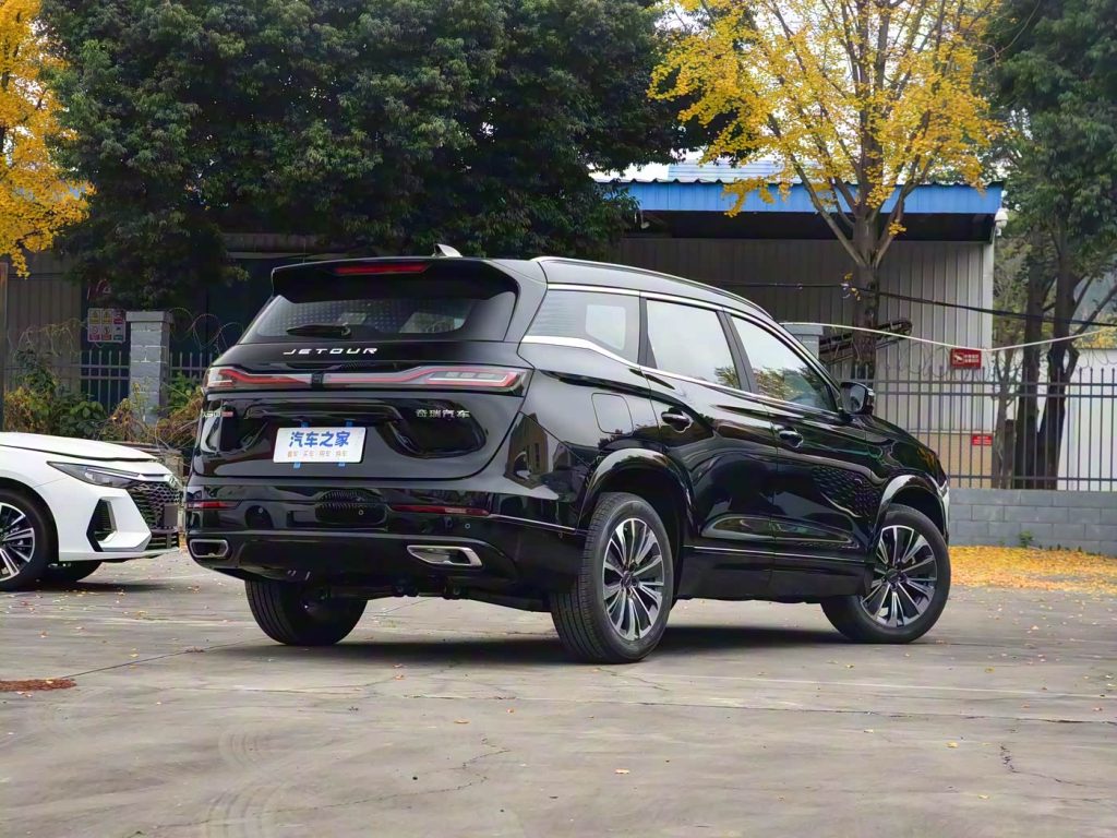 1400x1050_autohomecar__ChxpVWkx7JeAD8obACrOk6fKLwM128