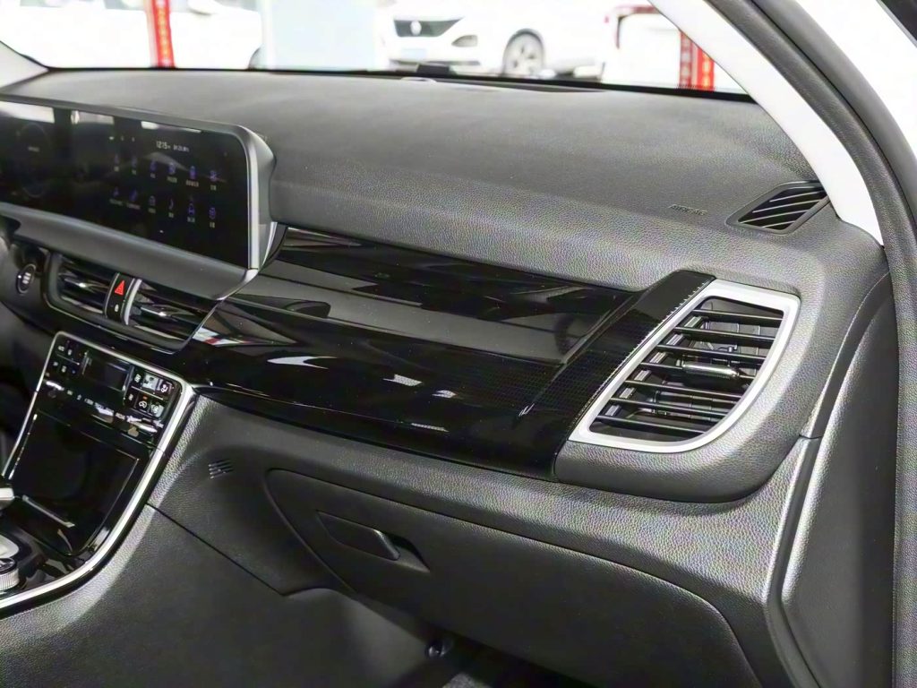 1400x1050_autohomecar__ChxpVmiQUxSAG_wdACE4Wa_EA4k358