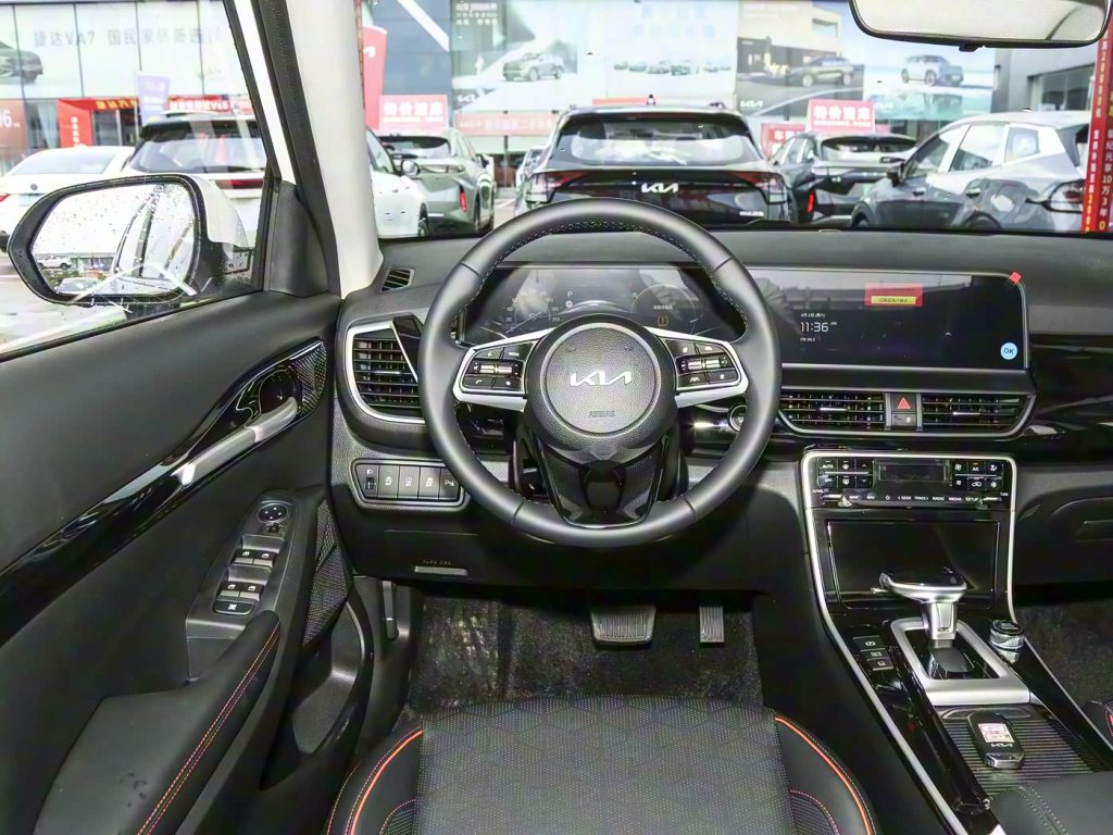 1400x1050_autohomecar__ChxpVmiQUxmAM7rEAE_ZCkCVi6c703