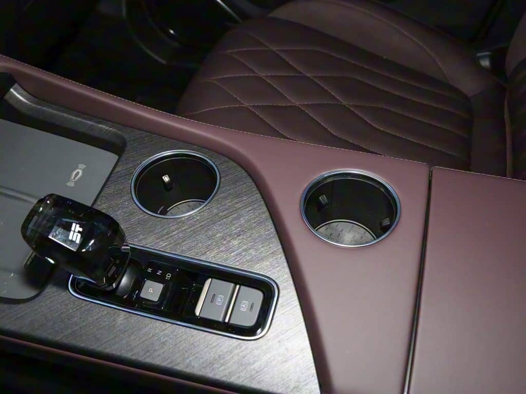 1400x1050_autohomecar__ChxpVmk-STmAB9BfABrWyCOiqD8165