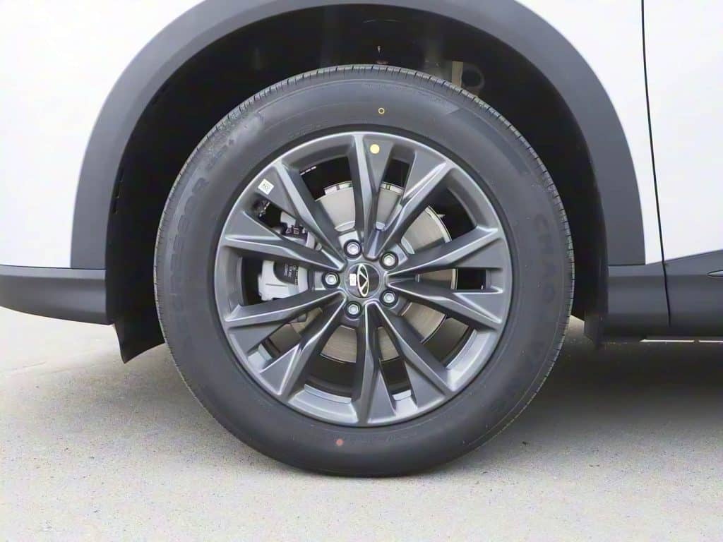 1400x1050_autohomecar__ChxpVmkq1RKAWQGsACWgbyzmhHQ050