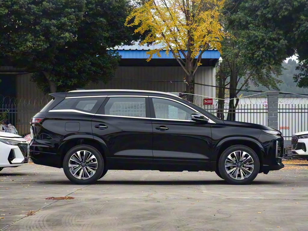1400x1050_autohomecar__ChxpVmkx7JaAeybzACmZcpoIVi0531