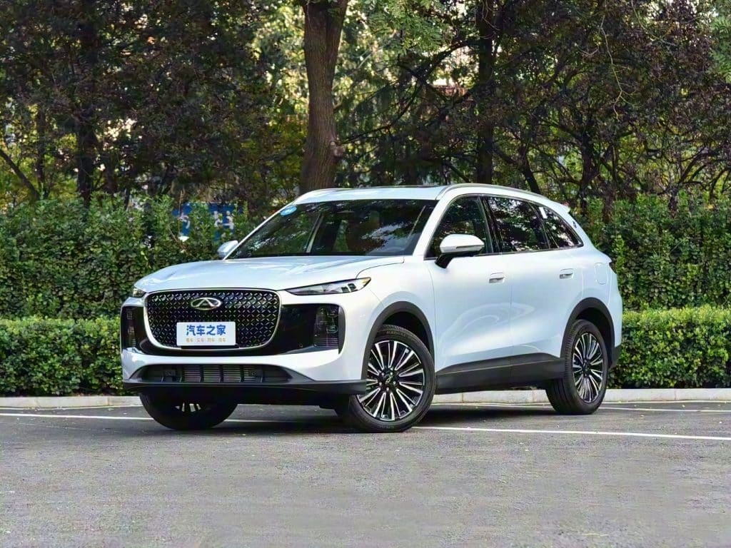 1400x1050_autohomecar__ChxpWGkAyPWAZa21AEU5PTvxVuc065