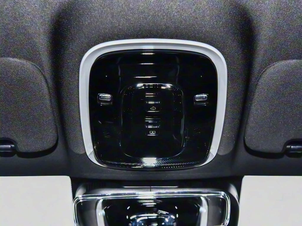 1400x1050_autohomecar__ChxpWGkiyfOAblWZAB0QhbxL93Y481