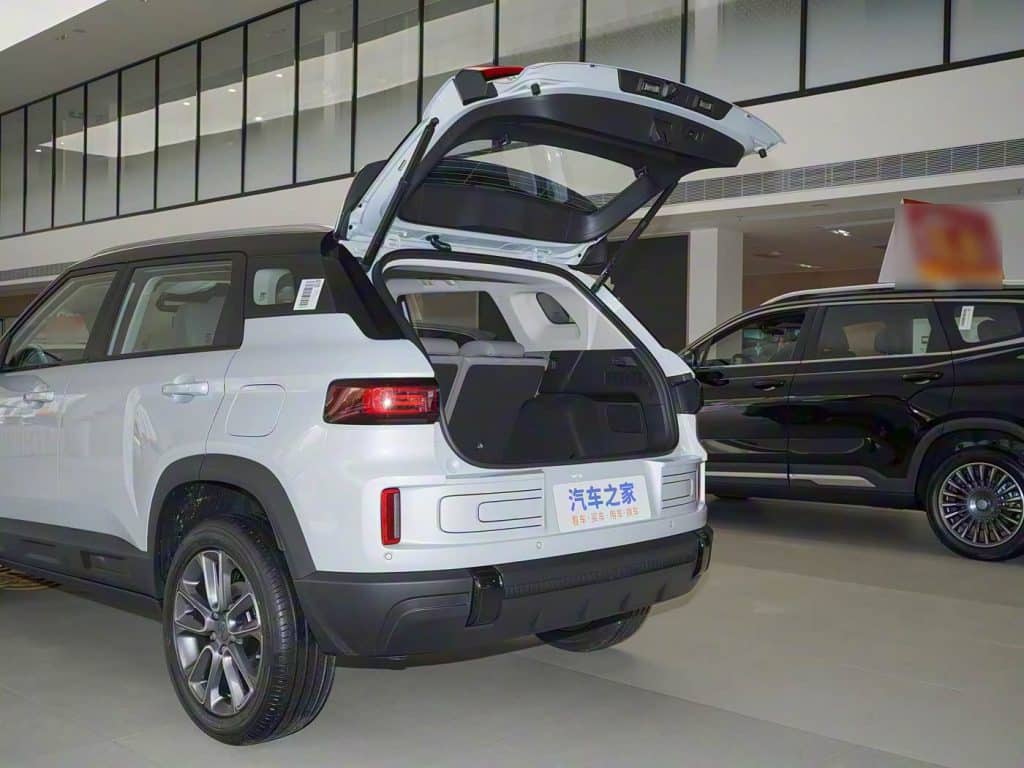 1400x1050_autohomecar__CjIFV2hkwYeAGFf8AFCoJyRoMnI076