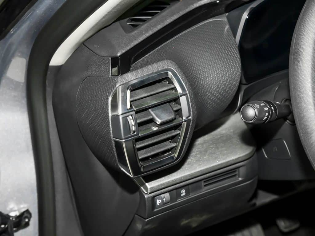1400x1050_autohomecar__Chtk2GfYDjuACe2MABJv6WQVC6U228