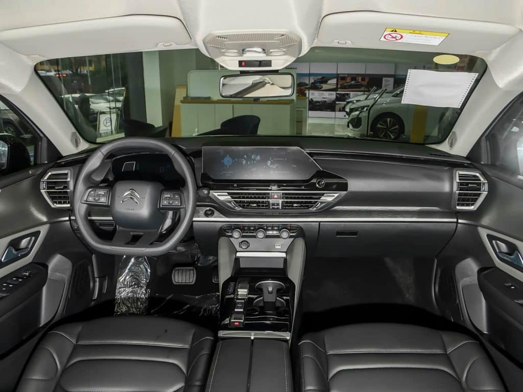 1400x1050_autohomecar__ChtlyGfYDjqAatexABQtrBY5_Ec495