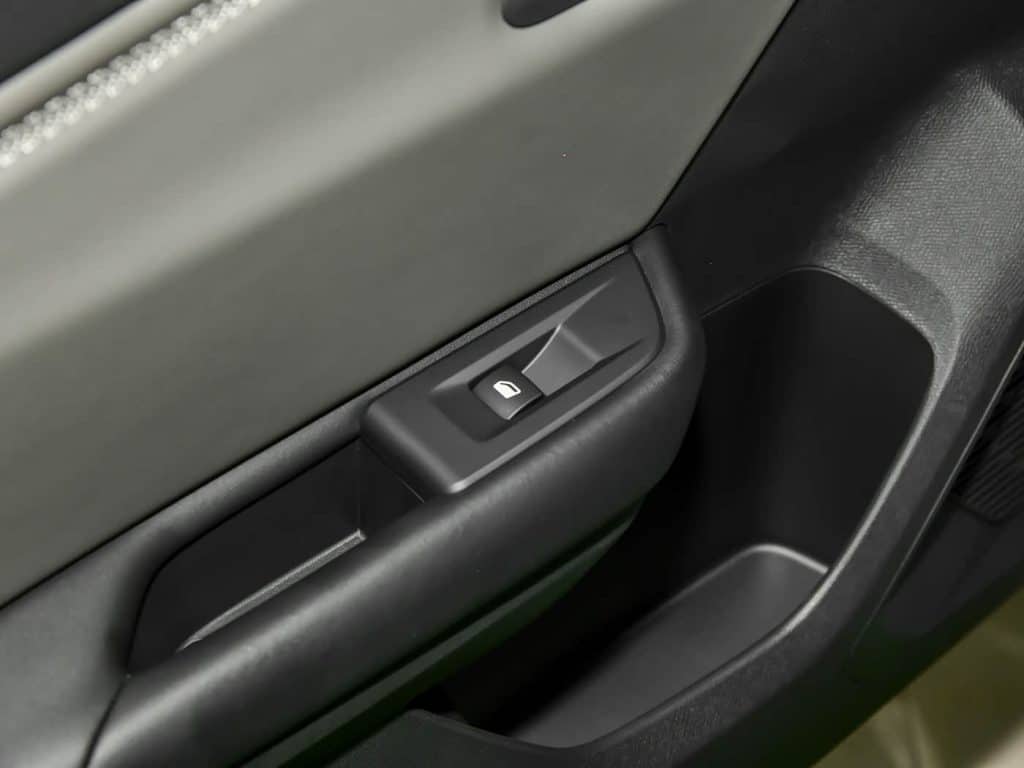 1400x1050_autohomecar__ChtlyGfYDluAbBPQAAwvyhxLYRQ917