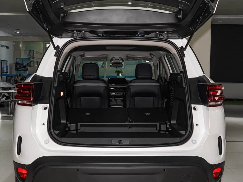 1400x1050_autohomecar__ChtlyGhLto-AO-sSACWYZe2cJ1M320