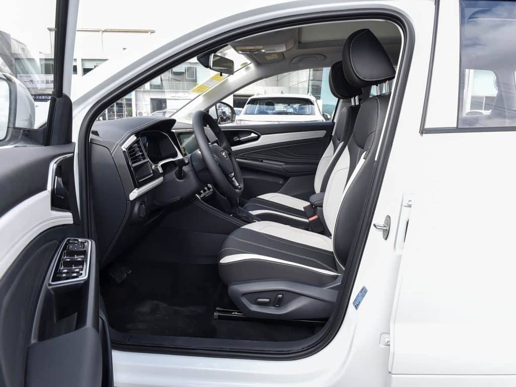 1400x1050_autohomecar__Chto52jxAyGAY5EIABQySCR7lq4112