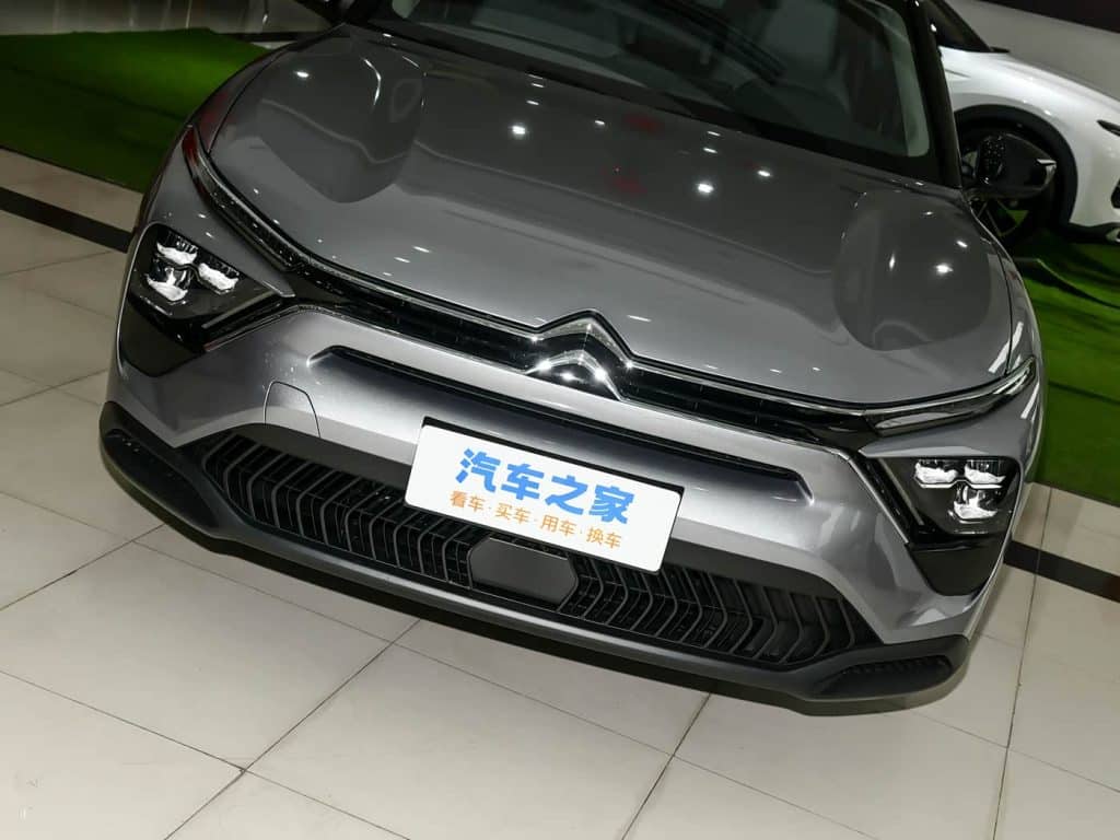 1400x1050_autohomecar__ChxkPWfYD3GAX8s7ABDDGM7t49w369