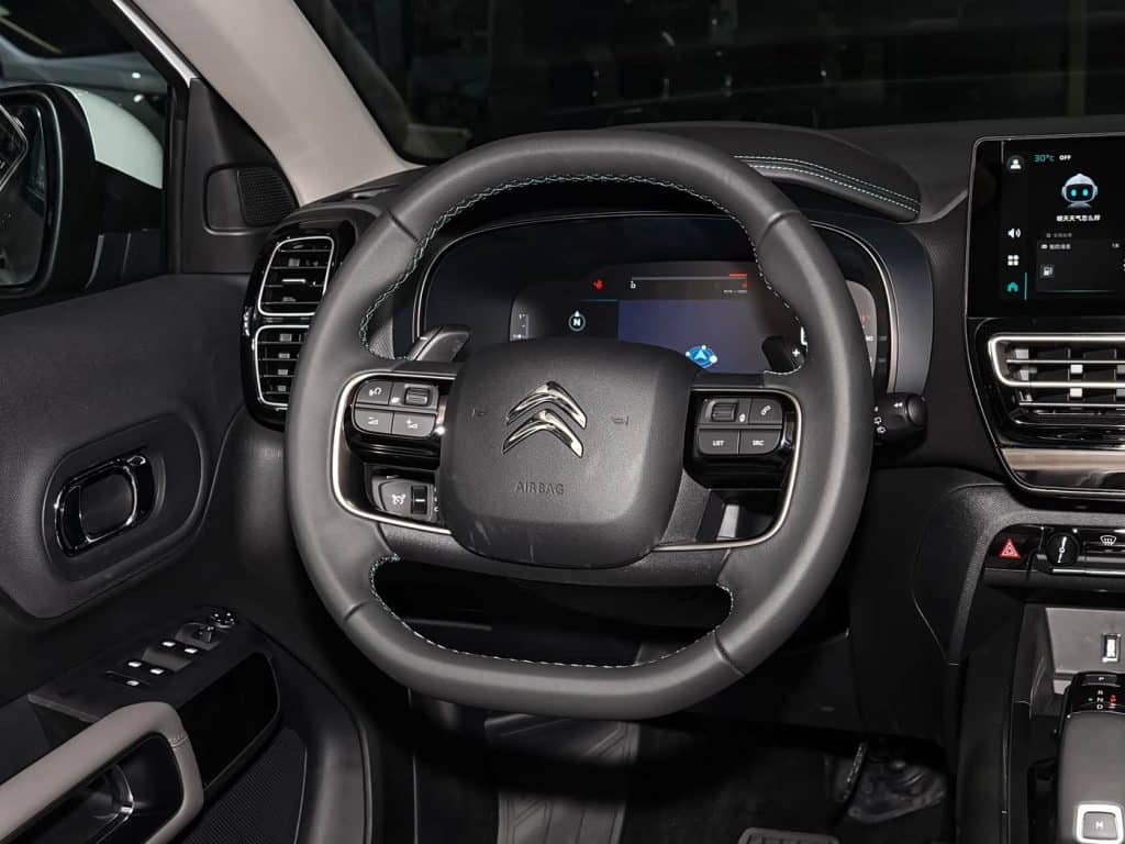 1400x1050_autohomecar__ChxkmWhLtgaAXEaaACU28pwawzc734