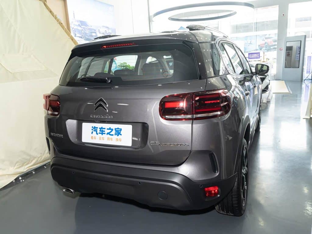 1400x1050_autohomecar__Chxky2hL6fmAFPcvACPkaRnB-L0097