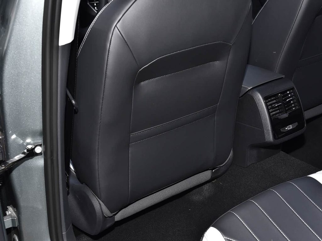 1400x1050_autohomecar__ChxpV2jvn4mASZQ2AEpRHd8_mS0851