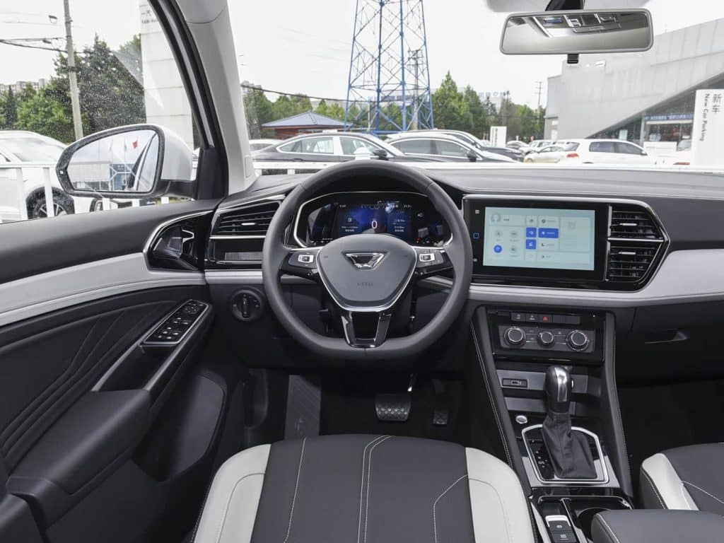 1400x1050_autohomecar__ChxpVWjxAw-AbgUOAD0_35rer74105