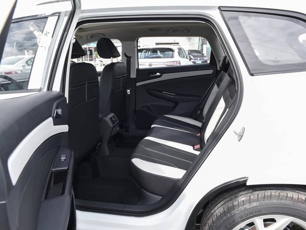 1400x1050_autohomecar__ChxpVWjxAxyAUQmVABMWGixCrFw422