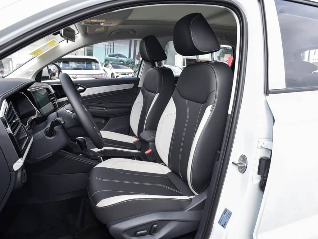 1400x1050_autohomecar__ChxpVWjxAySALENeABWvQoPiItk467