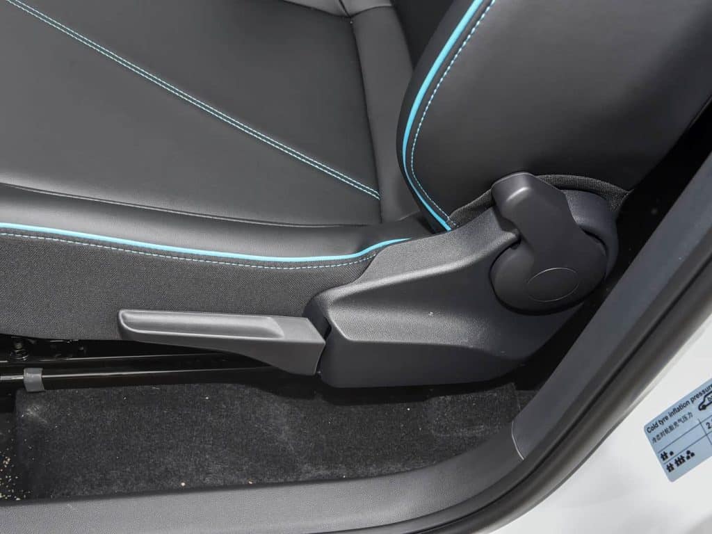 1400x1050_autohomecar__ChxpVmkUf9CAQhd7AC6AGe8r_cM351 (1)